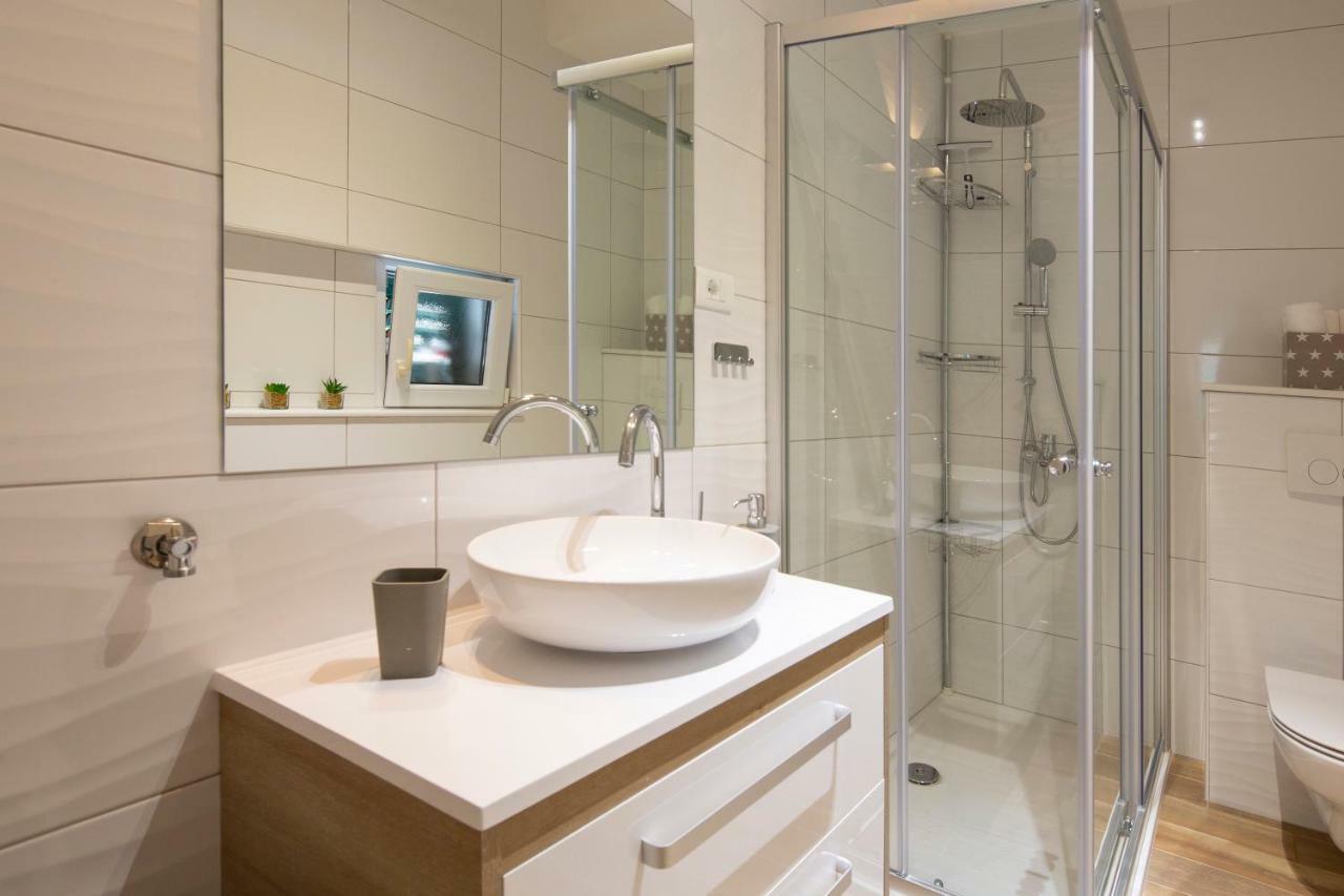 Apartman Pjero 3+2 Makarska Bagian luar foto