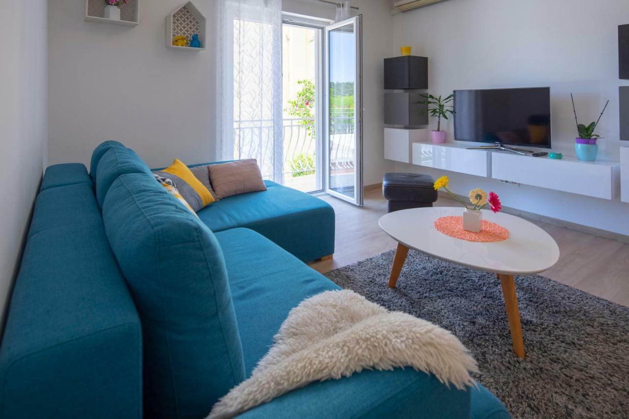Apartman Pjero 3+2 Makarska Bagian luar foto